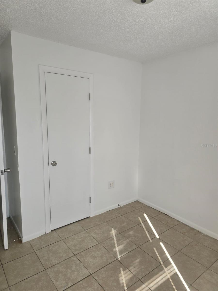 Image 17 of 37 For 701 Beresford Road