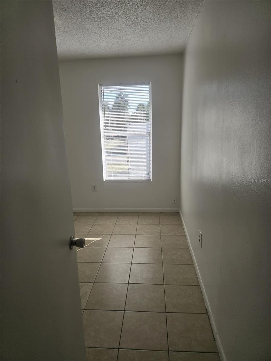 Image 19 of 37 For 701 Beresford Road