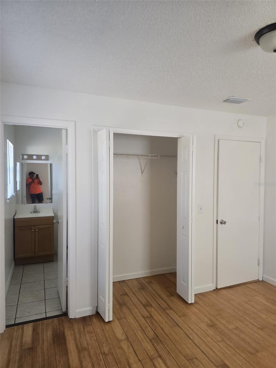 Image 22 of 37 For 701 Beresford Road