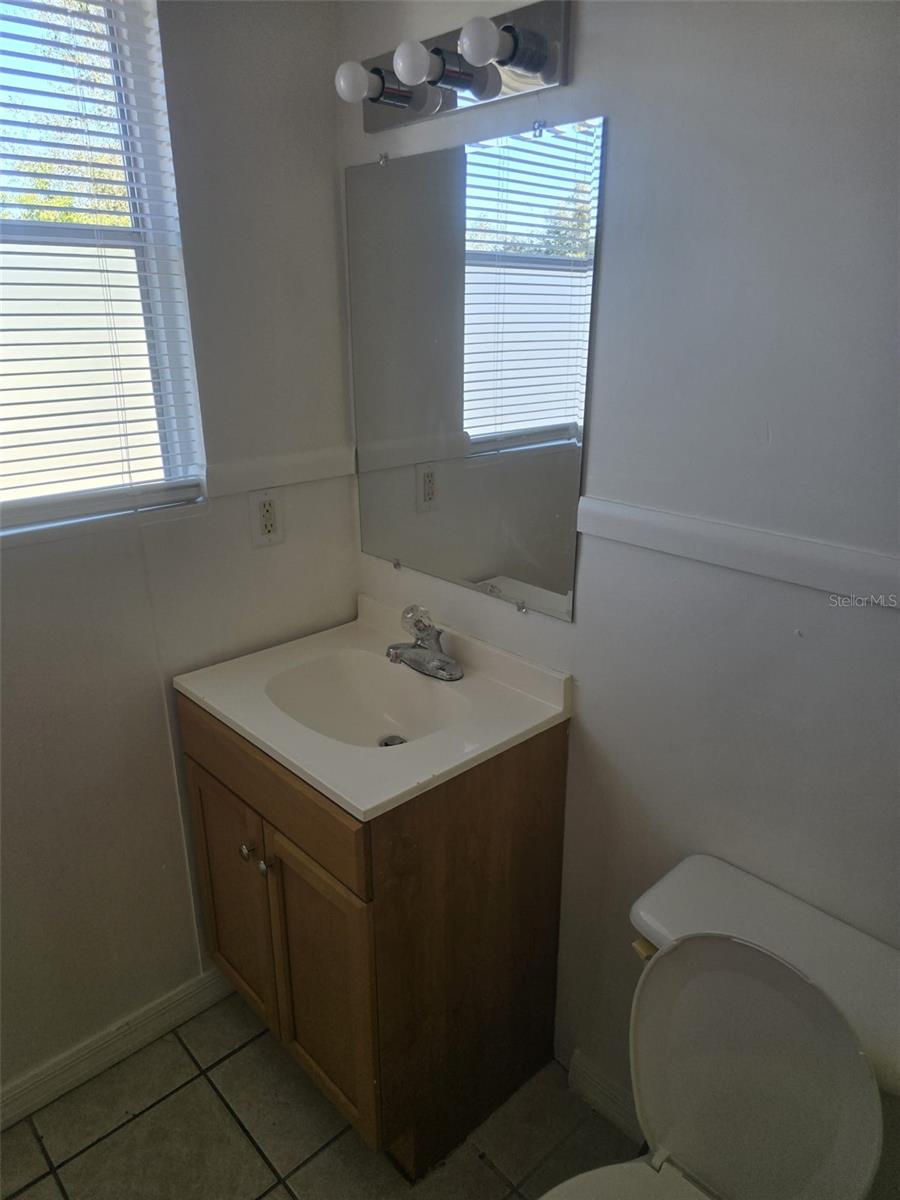 Image 25 of 37 For 701 Beresford Road