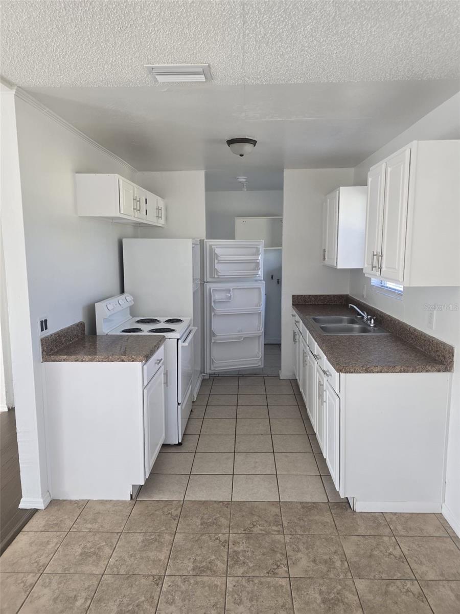 Image 6 of 37 For 701 Beresford Road