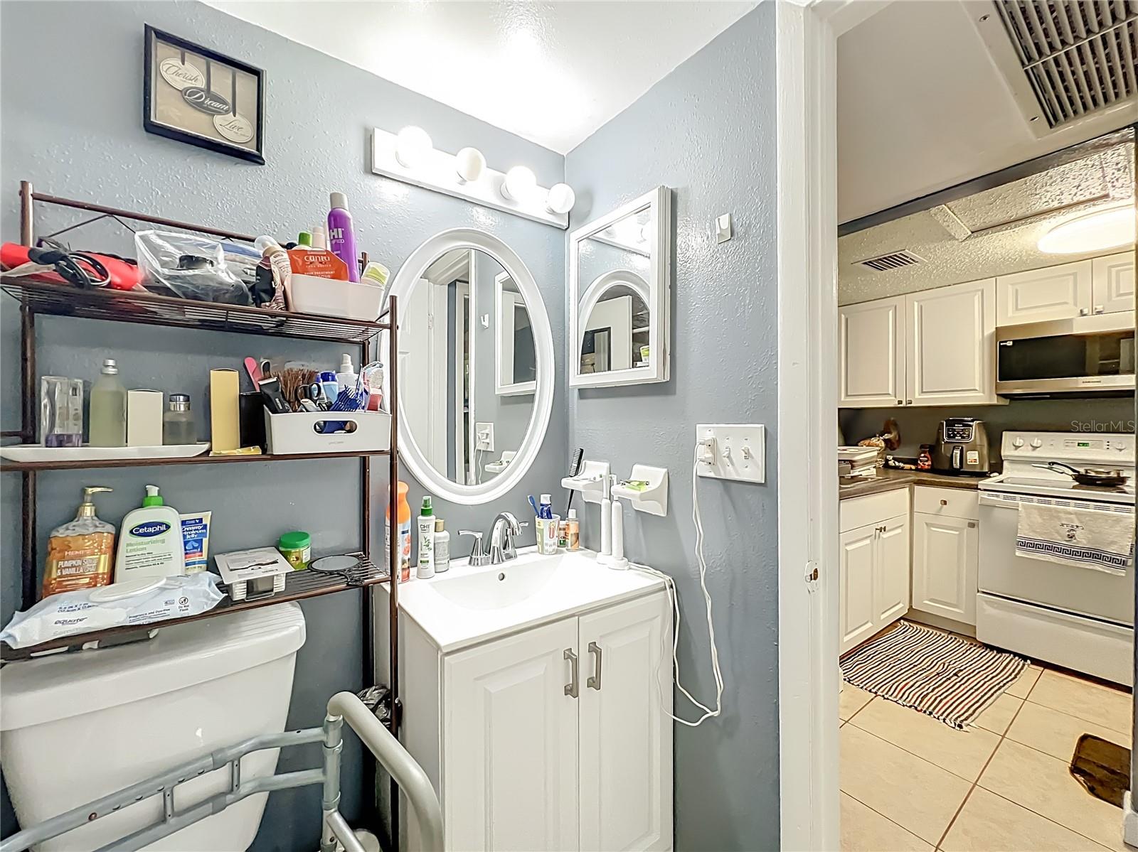 Image 16 of 21 For 582 Orange Drive 100