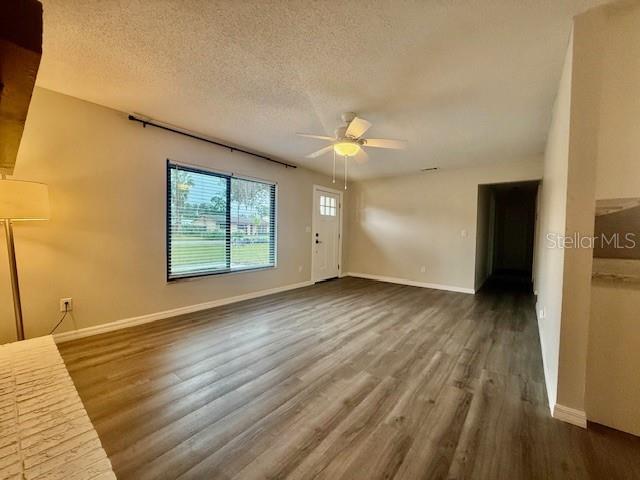 Image 4 of 26 For 1819 Oak Street