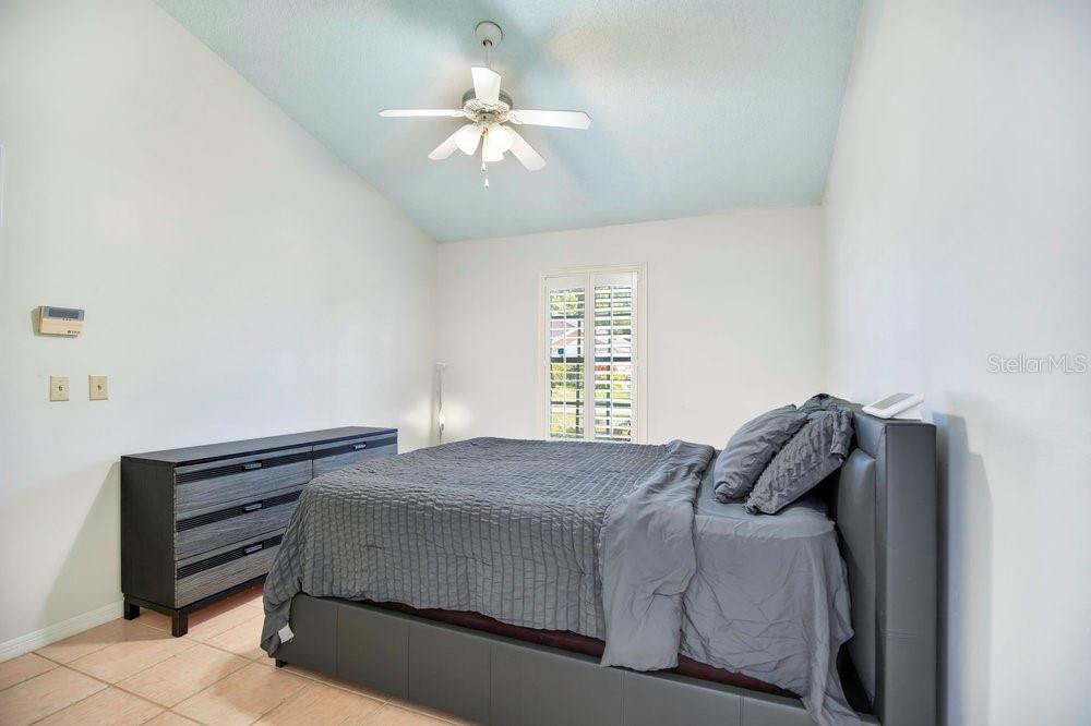 Image 18 of 33 For 1500 Rivers Edge Drive