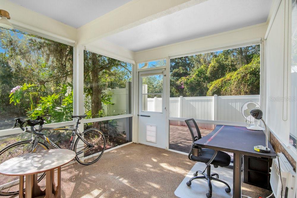 Image 19 of 33 For 1500 Rivers Edge Drive