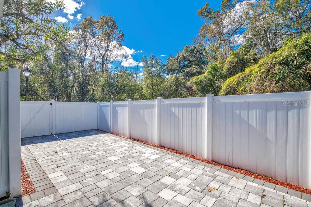 Image 21 of 33 For 1500 Rivers Edge Drive