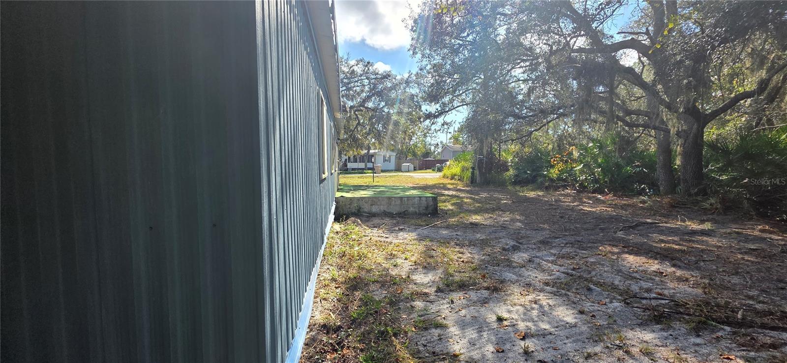 Image 14 of 38 For 27721 Nancy Avenue