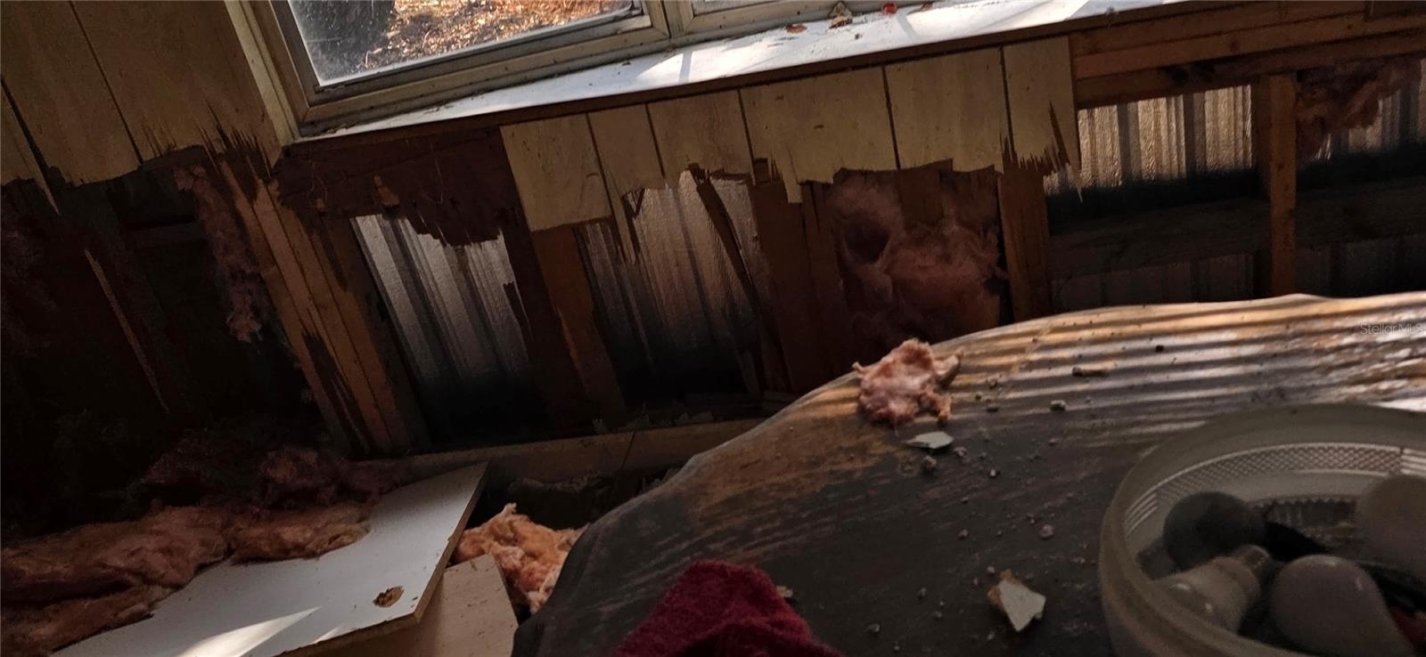 Image 26 of 38 For 27721 Nancy Avenue