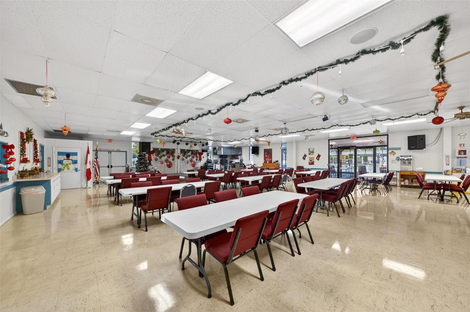 Image 36 of 60 For 684 Cindi Avenue