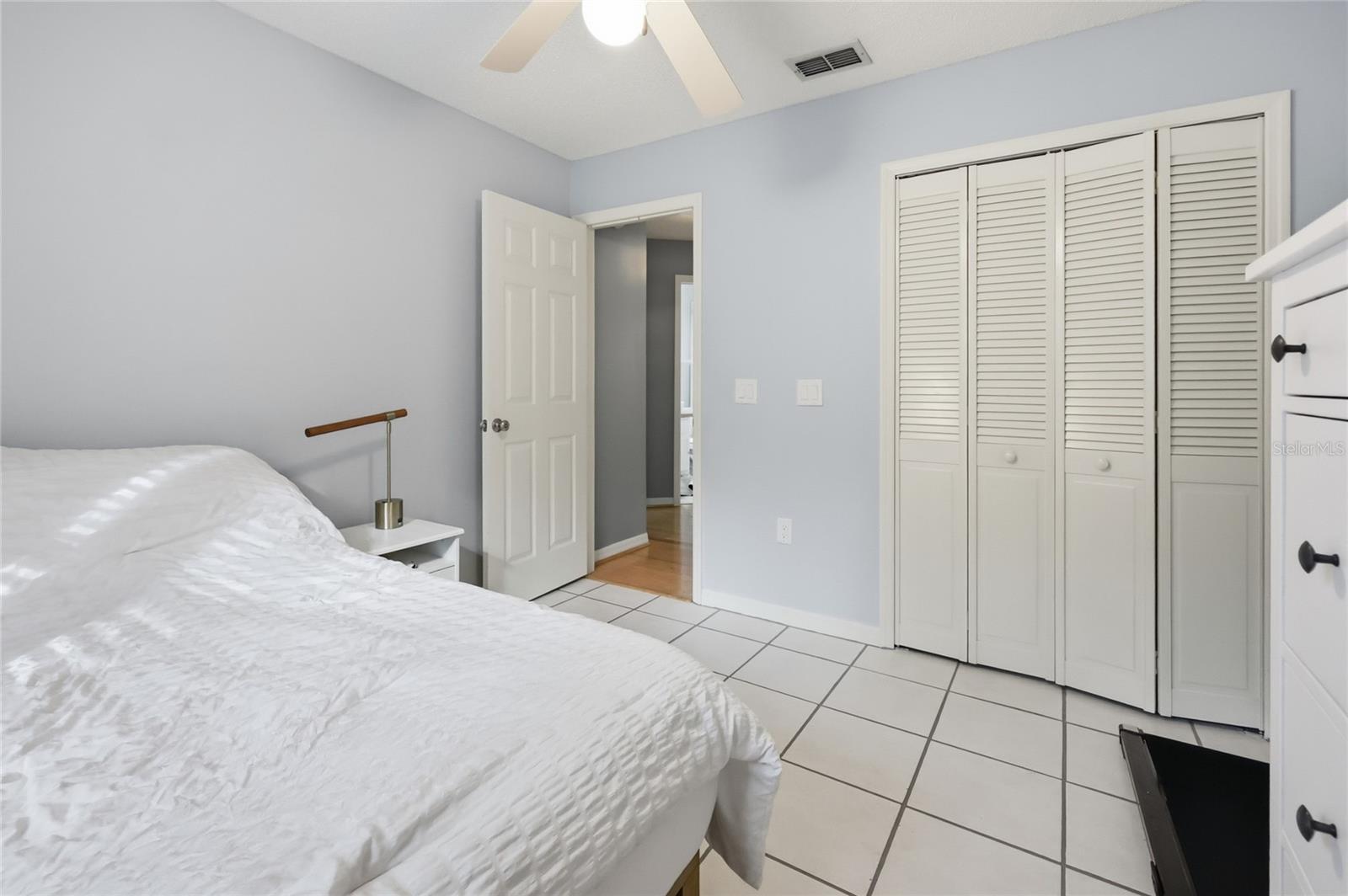 Image 14 of 22 For 905 Northern Oaks Terrace