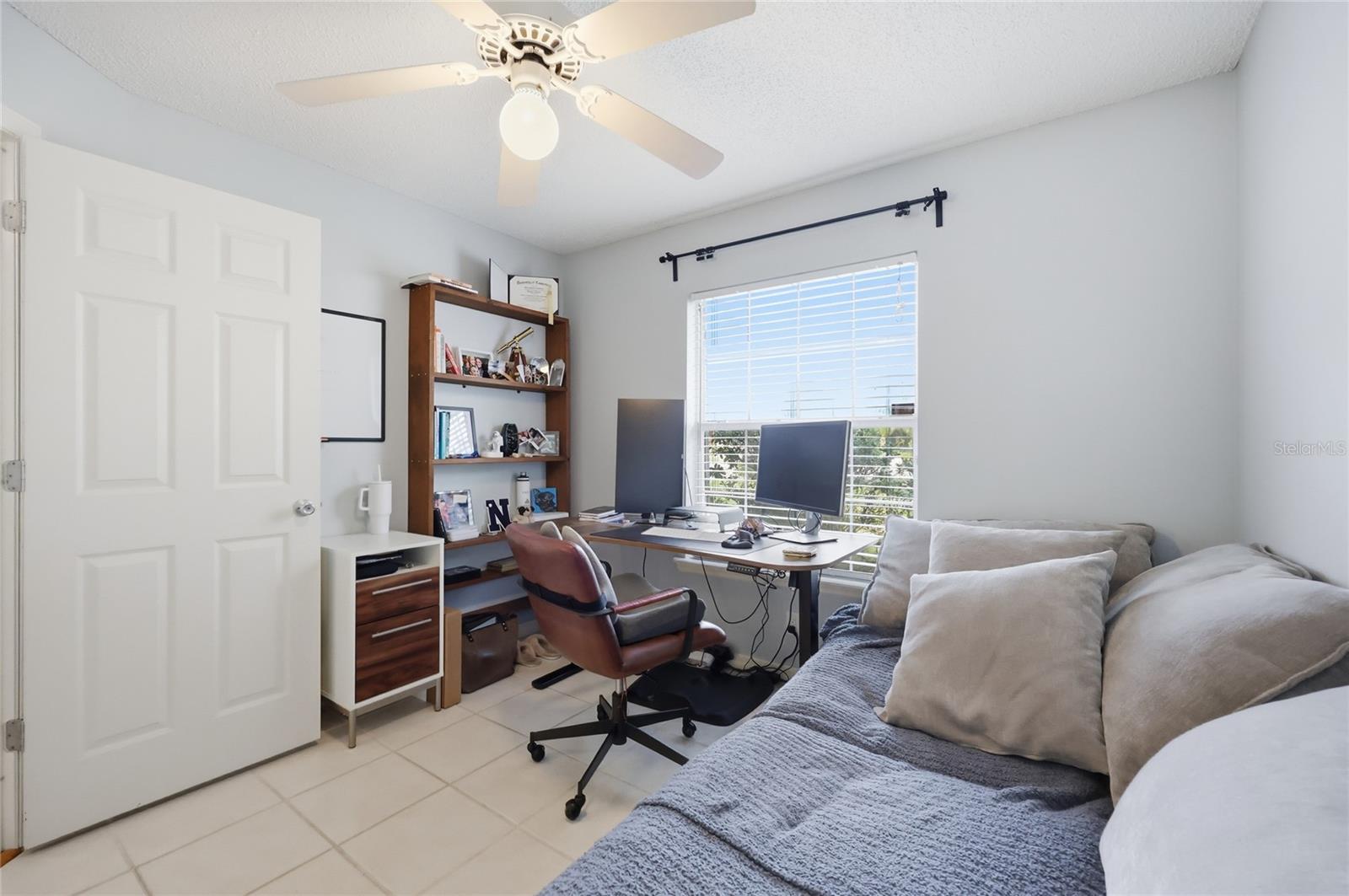 Image 16 of 22 For 905 Northern Oaks Terrace