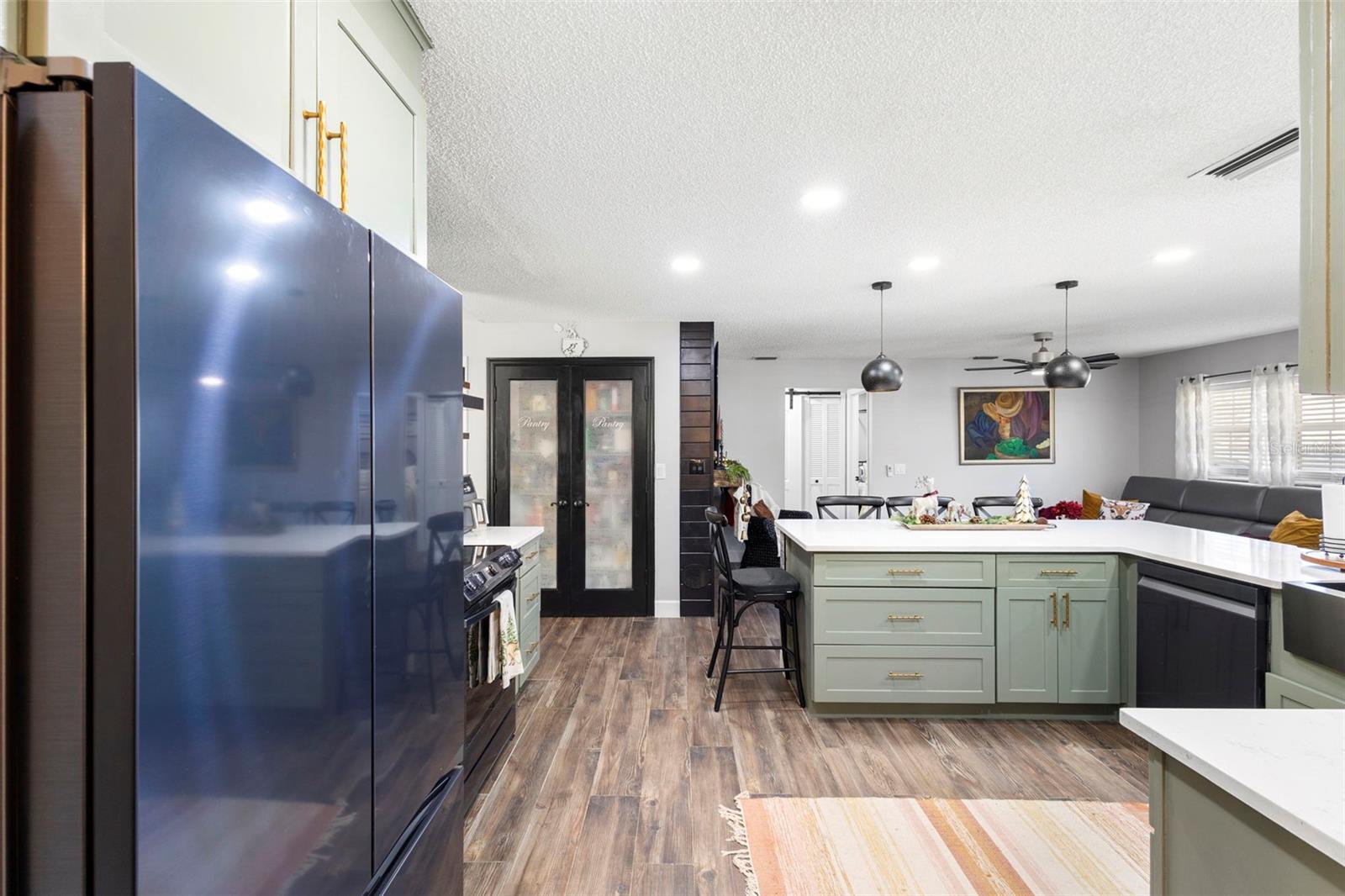 Image 10 of 37 For 2656 Ivydale Drive