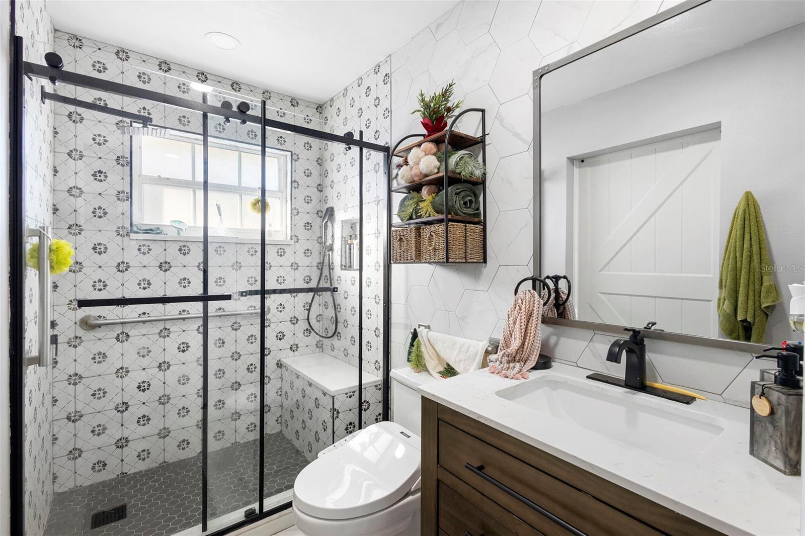 Image 26 of 37 For 2656 Ivydale Drive