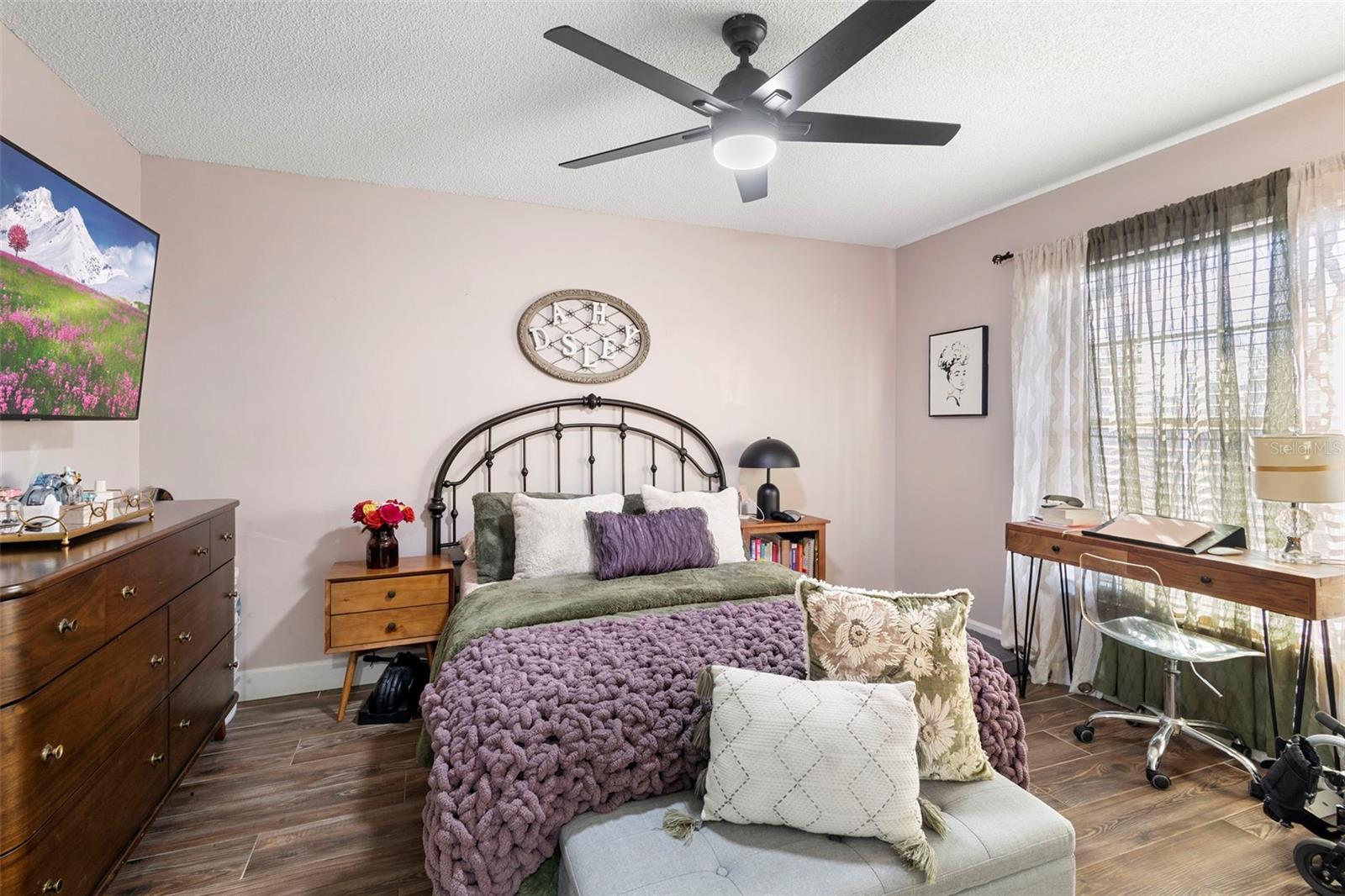 Image 27 of 37 For 2656 Ivydale Drive