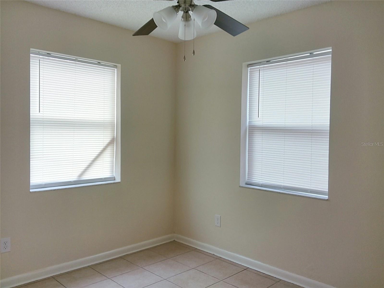 Image 15 of 21 For 867 Chippendale Street