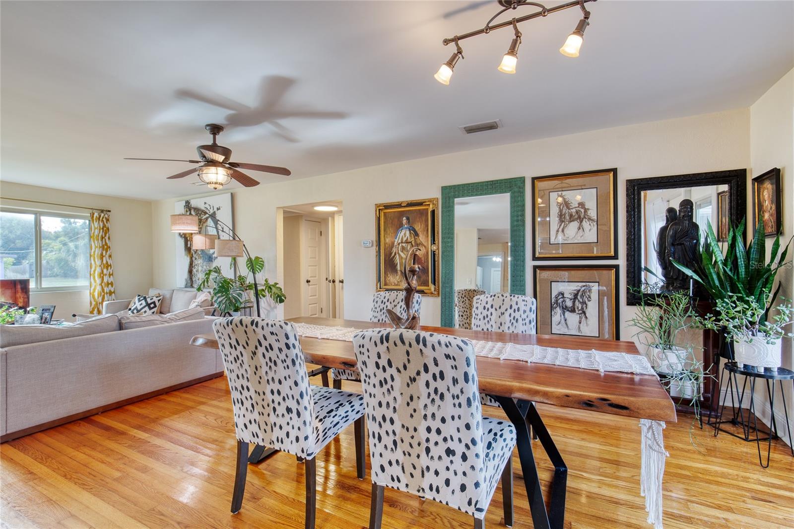 Image 12 of 52 For 37 Reynolds Avenue