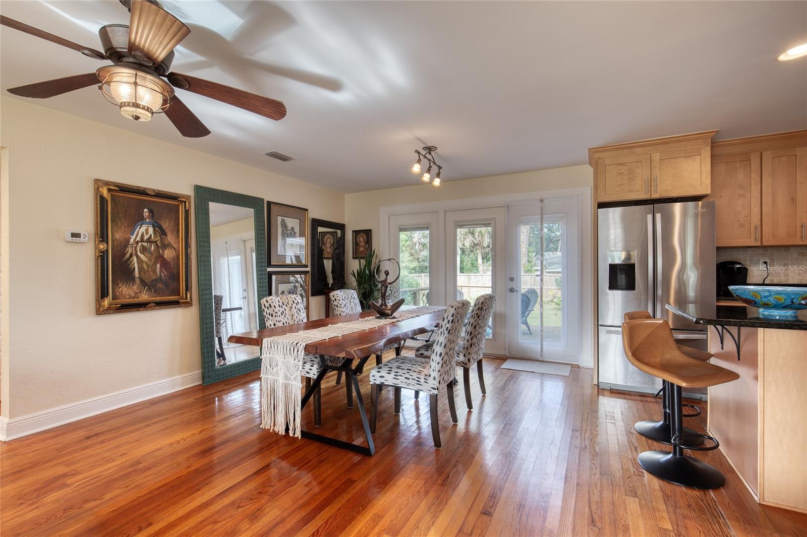 Image 13 of 52 For 37 Reynolds Avenue