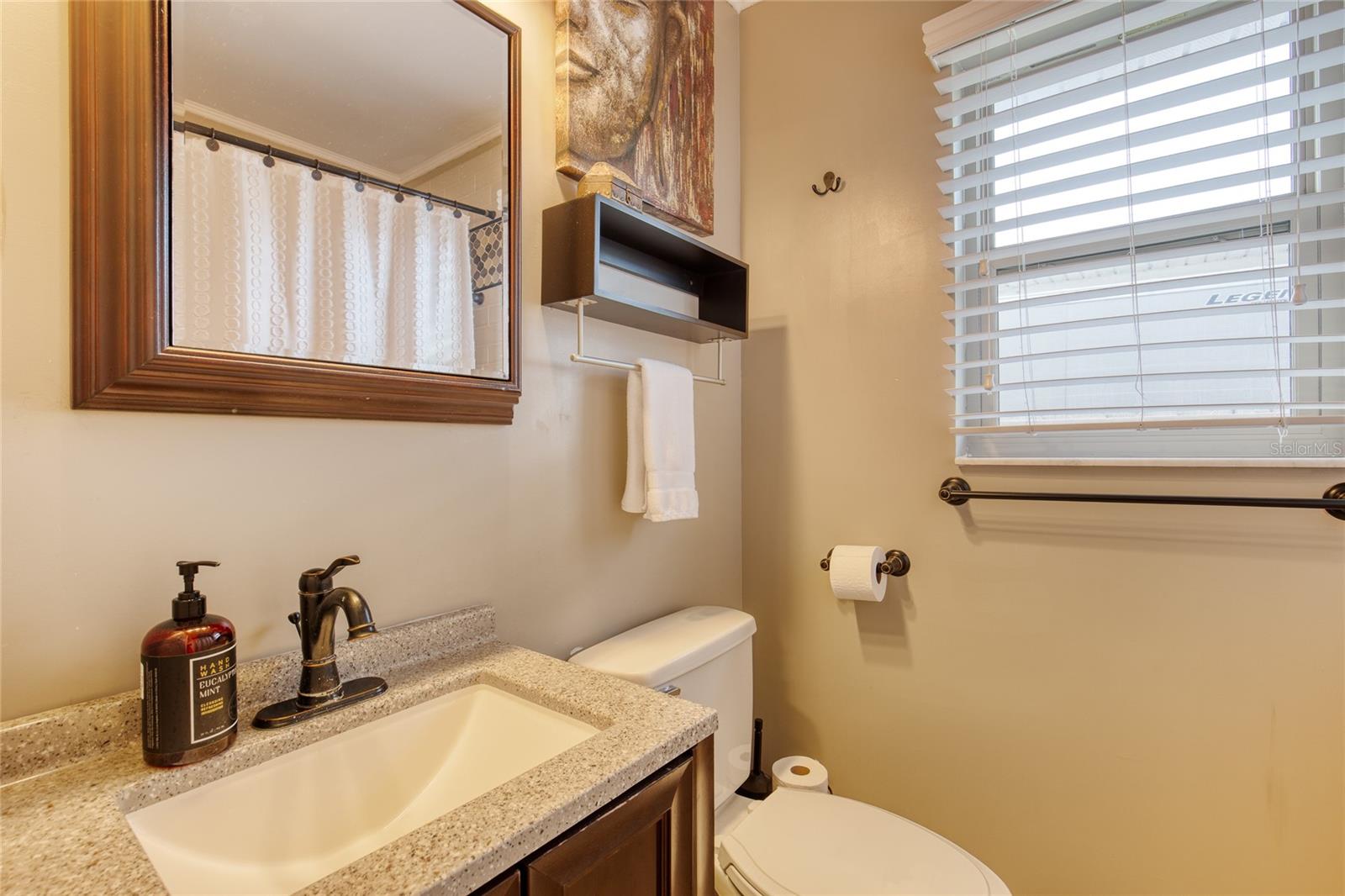 Image 18 of 52 For 37 Reynolds Avenue