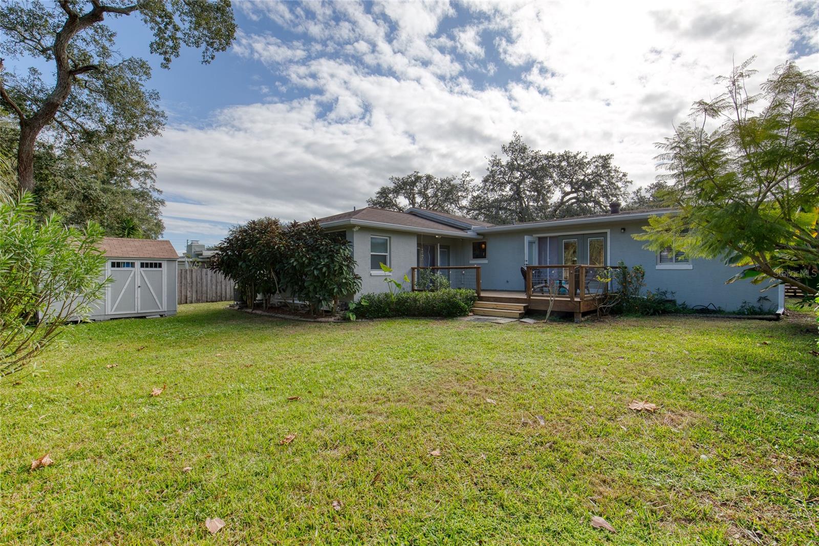 Image 36 of 52 For 37 Reynolds Avenue