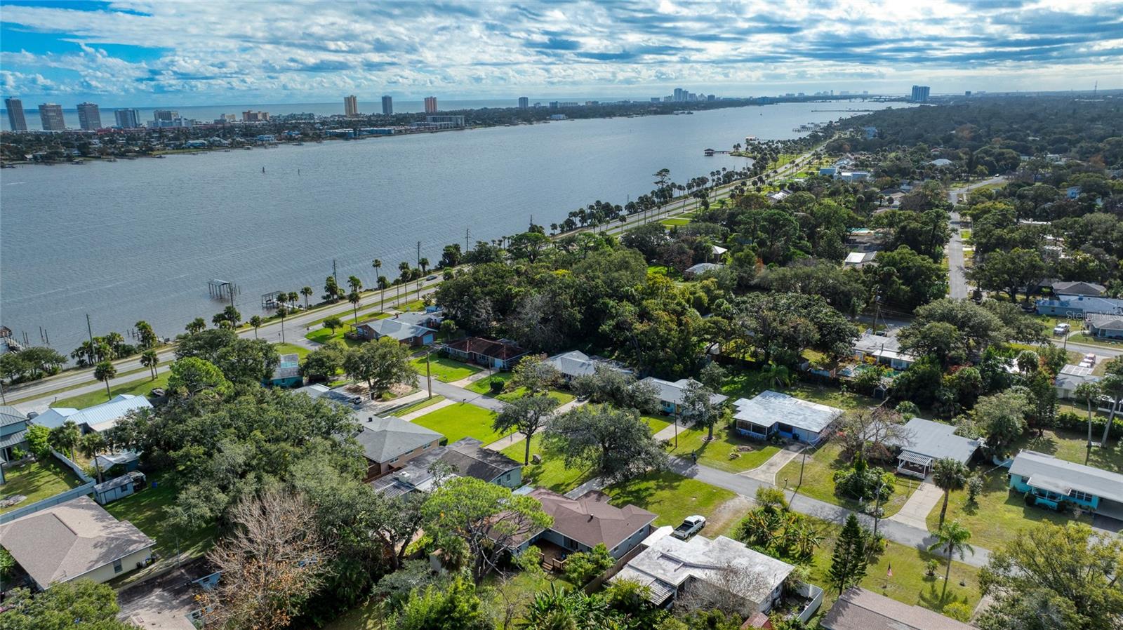 Image 46 of 52 For 37 Reynolds Avenue