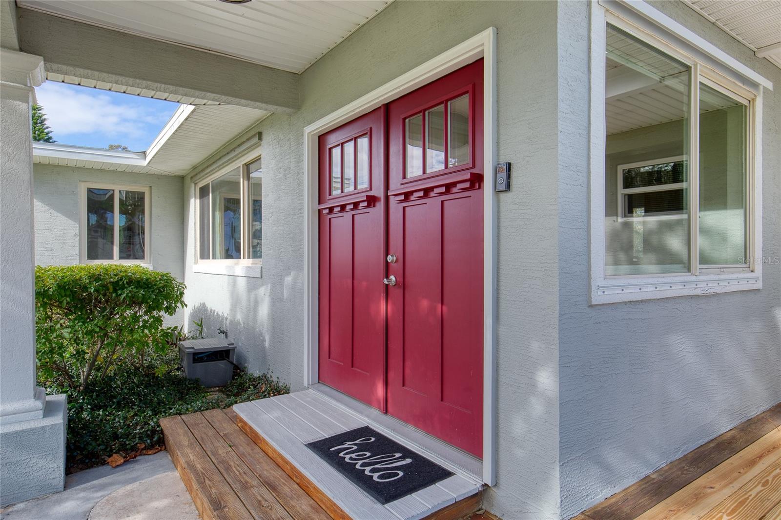 Image 7 of 52 For 37 Reynolds Avenue