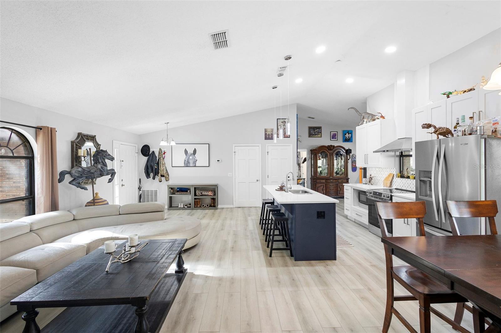 Image 10 of 30 For 3039 Etta Circle