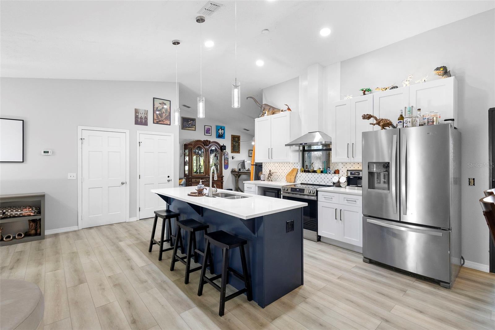 Image 15 of 30 For 3039 Etta Circle