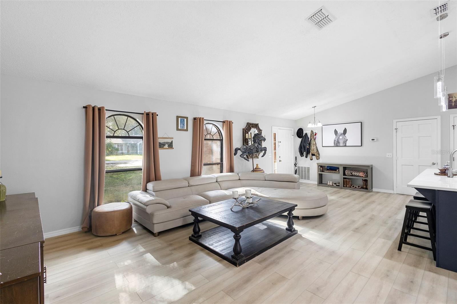 Image 18 of 30 For 3039 Etta Circle