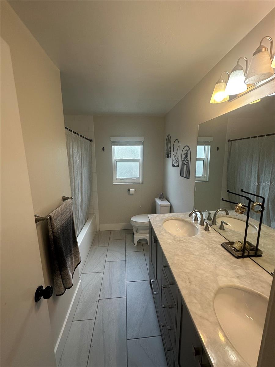 Image 12 of 21 For 650 Minnesota Avenue