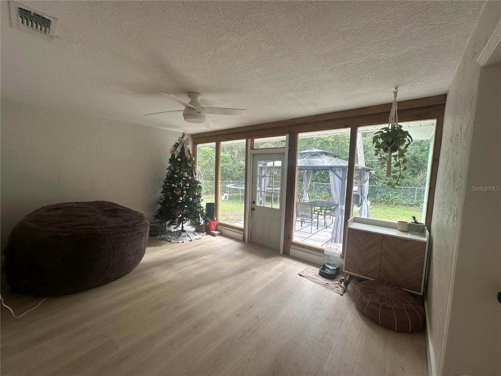 Image 18 of 21 For 650 Minnesota Avenue