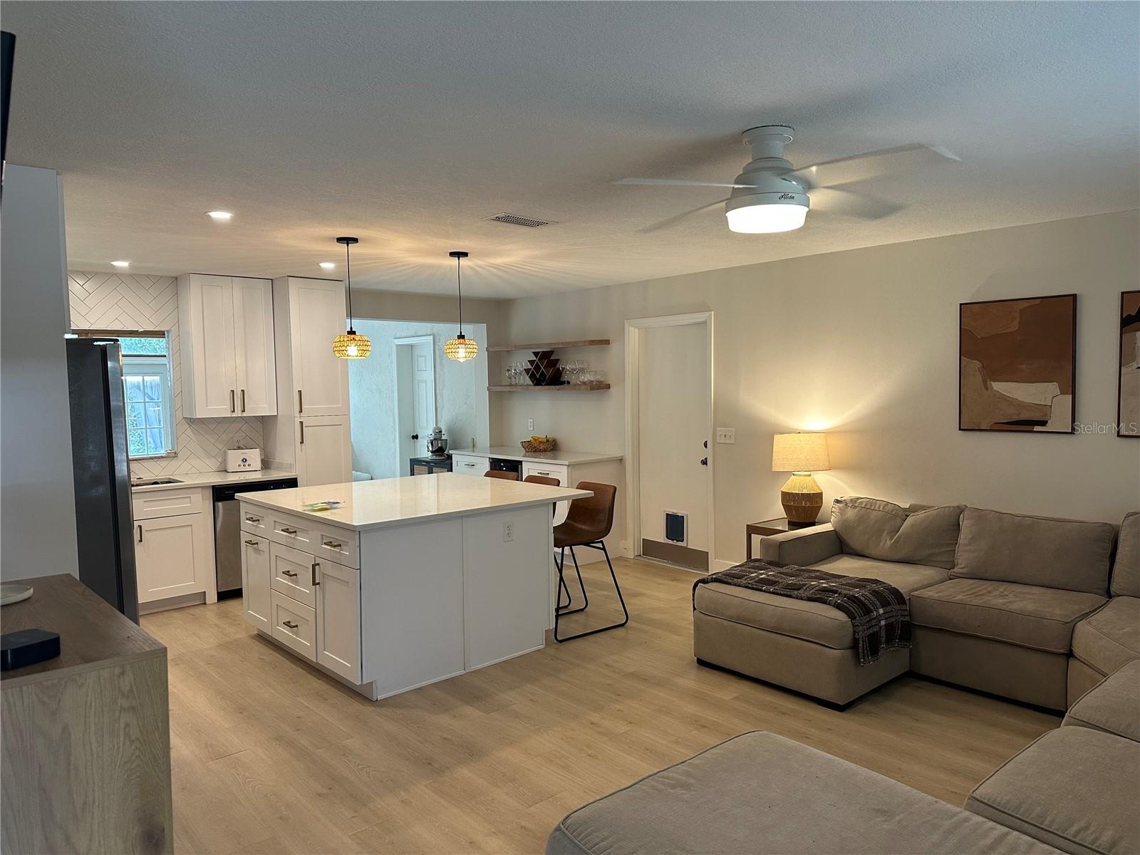 Image 3 of 21 For 650 Minnesota Avenue