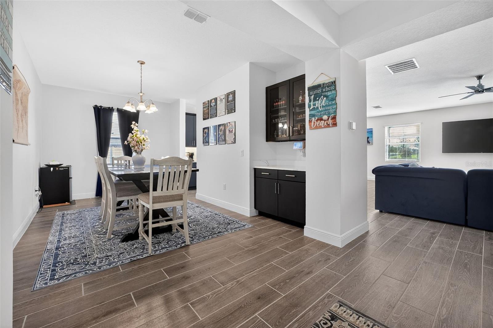 Image 11 of 62 For 6022 Sierra Crown Street