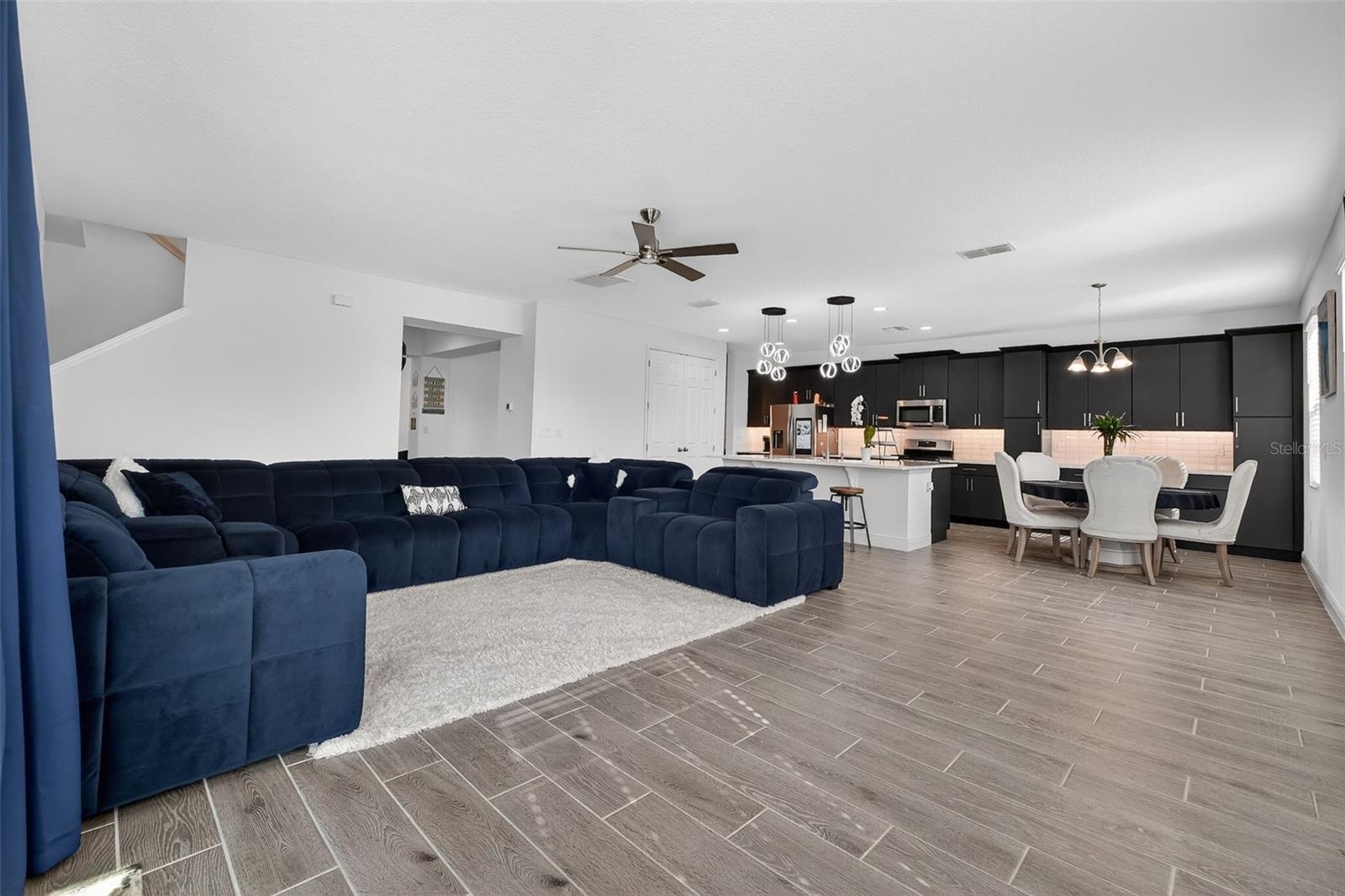 Image 17 of 62 For 6022 Sierra Crown Street