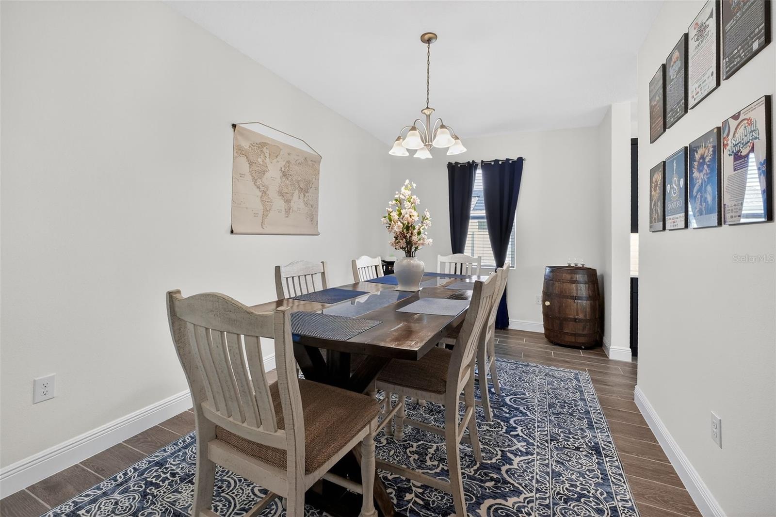 Image 4 of 62 For 6022 Sierra Crown Street