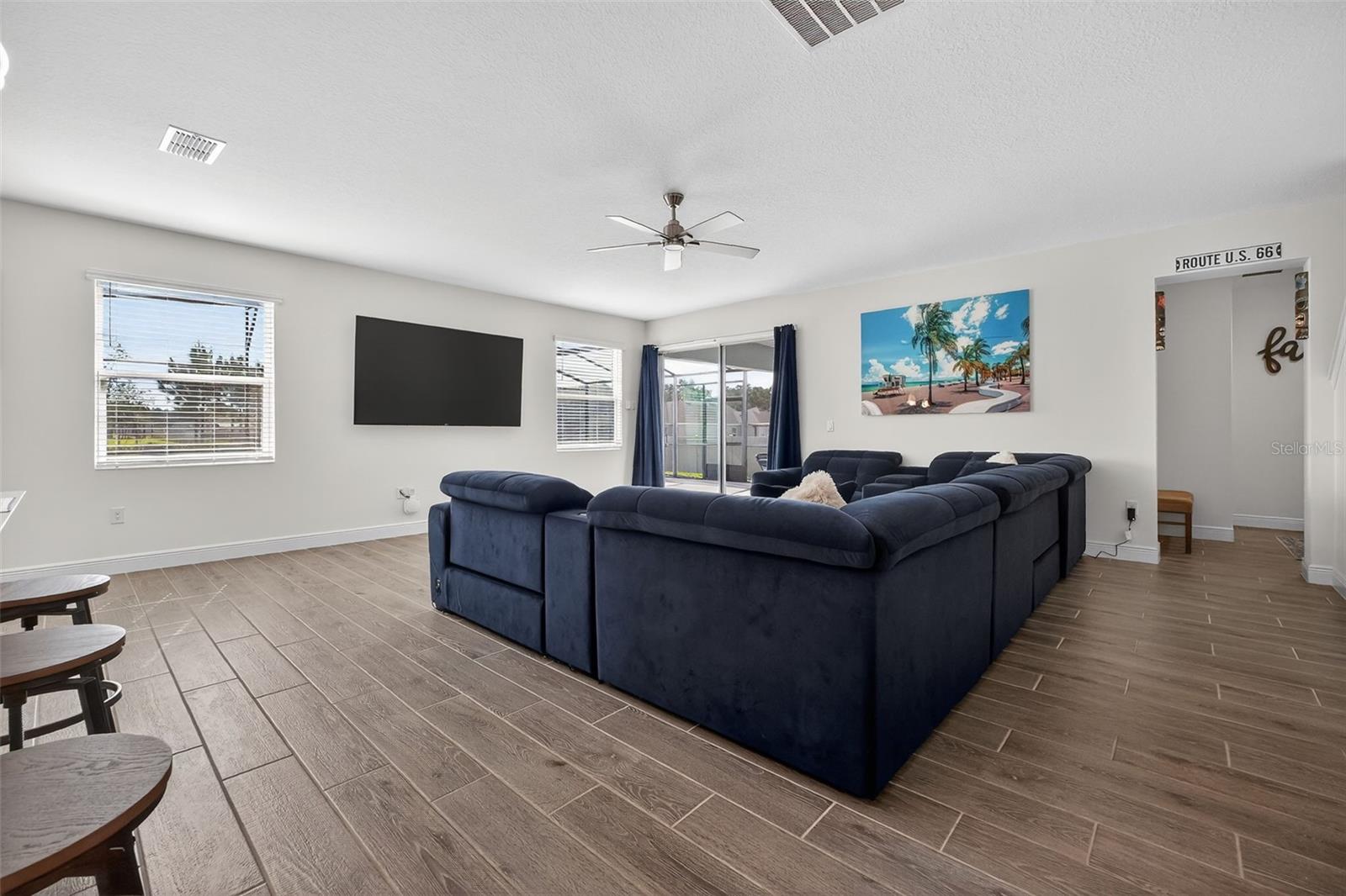 Image 5 of 62 For 6022 Sierra Crown Street