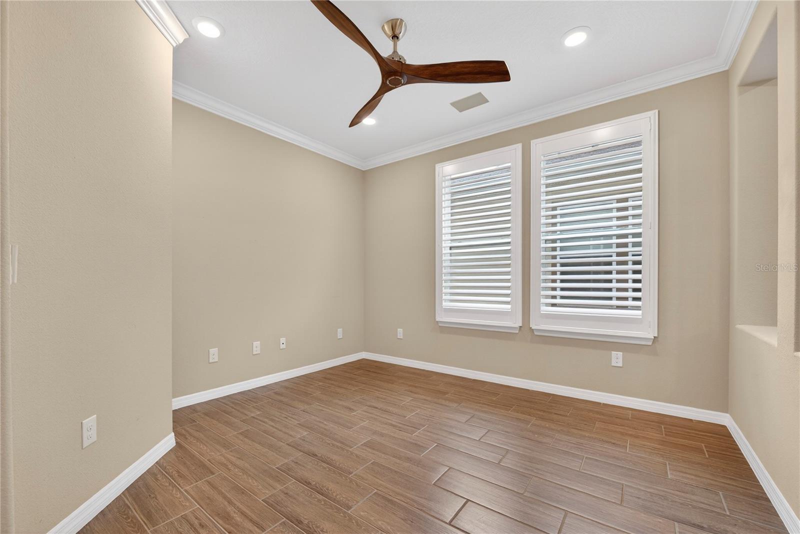 Image 29 of 81 For 5575 43rd Lane Road