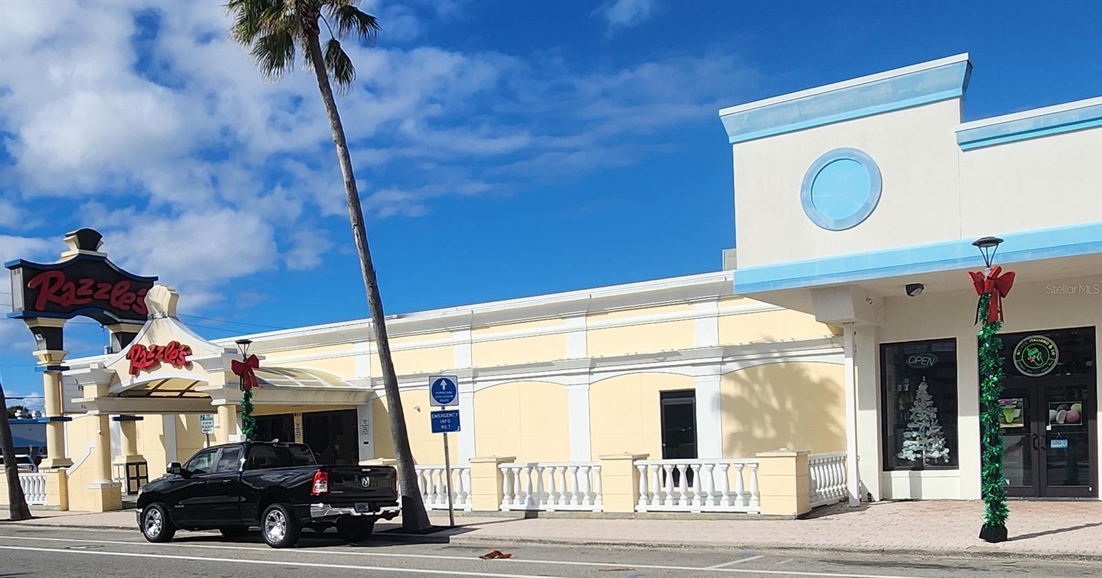 Image 2 of 5 For 615 Seabreeze Boulevard