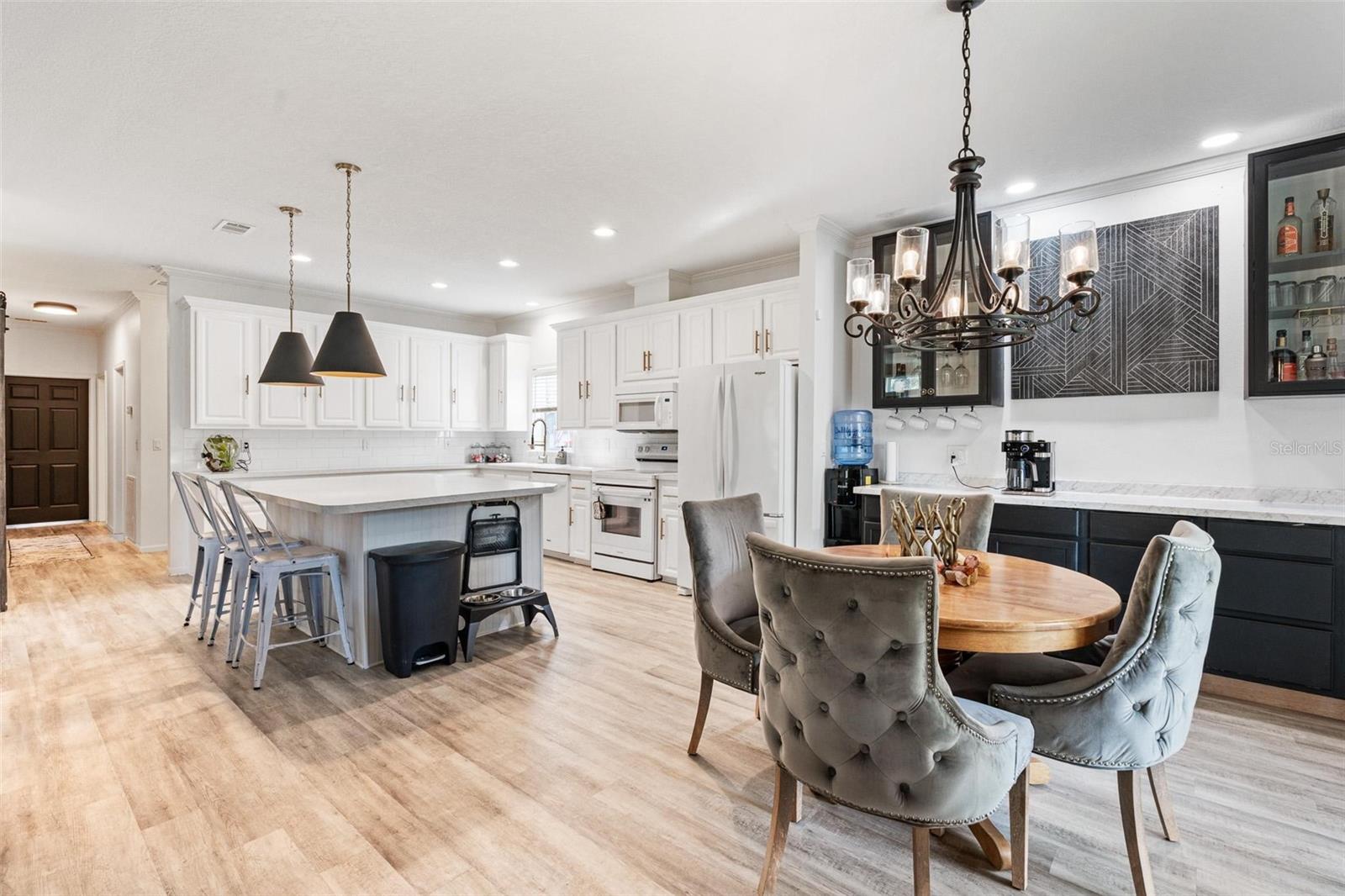 Image 10 of 46 For 5132 Walnut Avenue