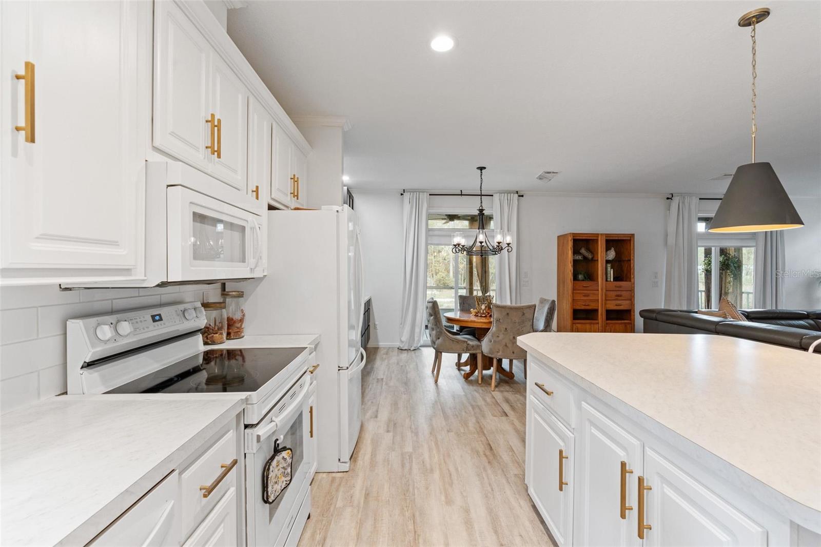 Image 13 of 46 For 5132 Walnut Avenue