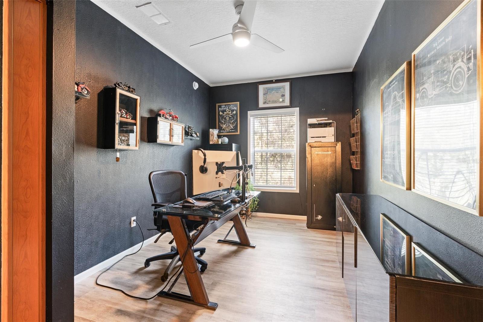 Image 17 of 46 For 5132 Walnut Avenue