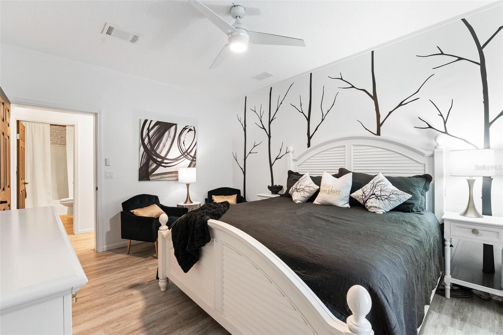 Image 20 of 46 For 5132 Walnut Avenue