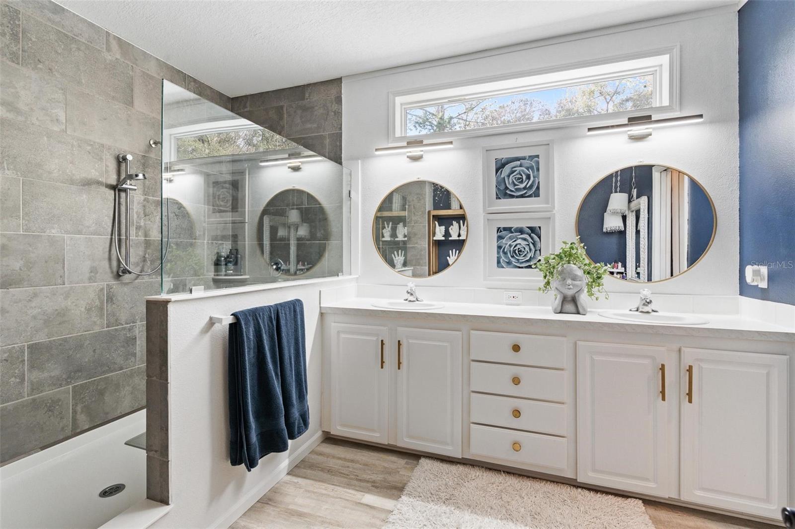 Image 25 of 46 For 5132 Walnut Avenue