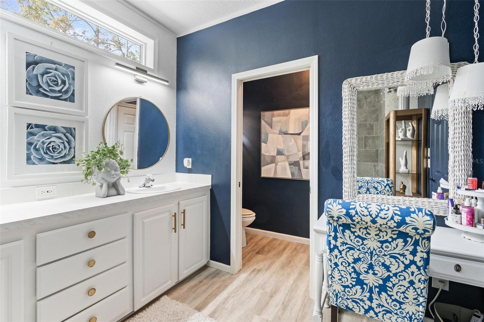 Image 27 of 46 For 5132 Walnut Avenue