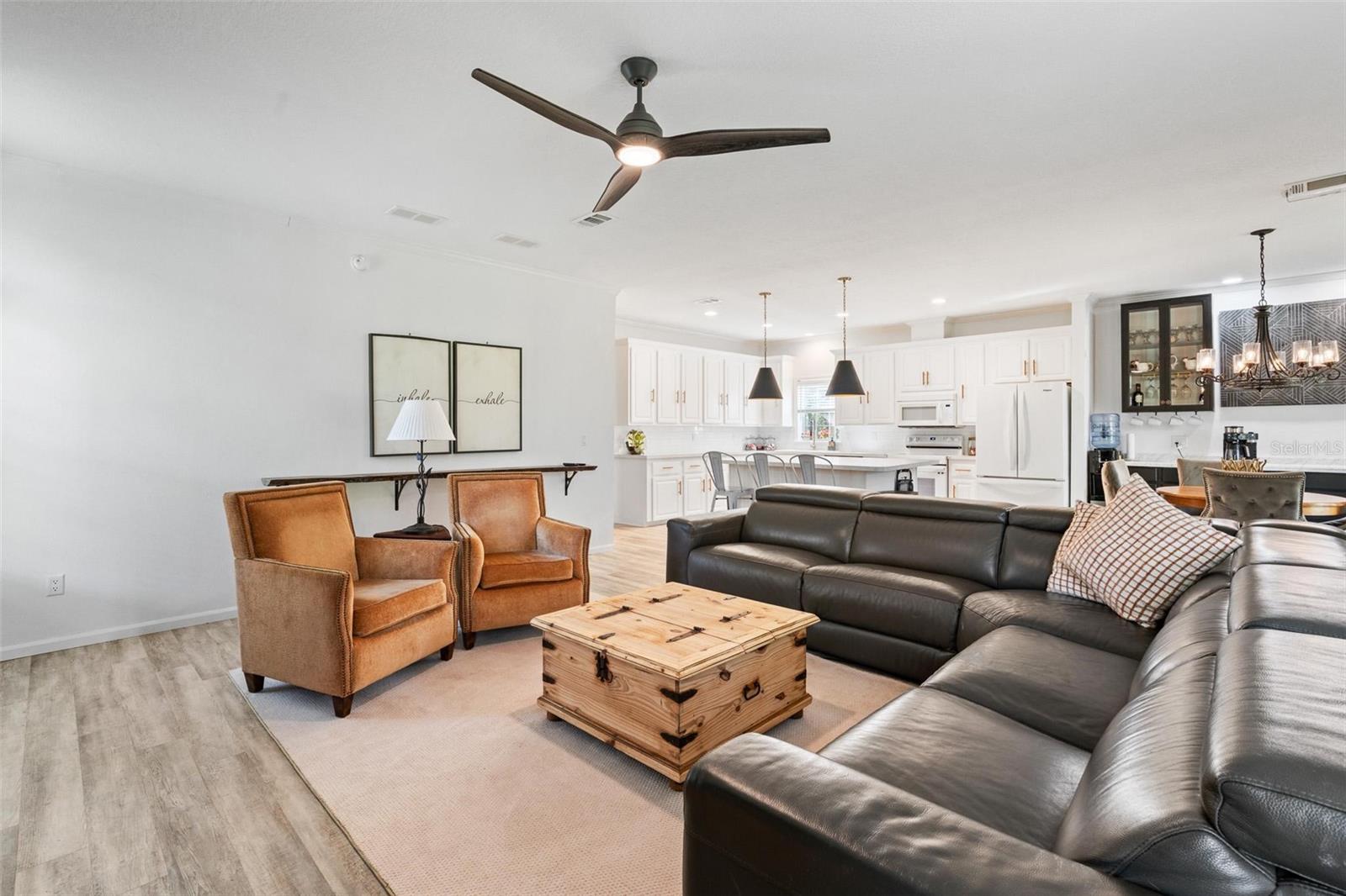 Image 9 of 46 For 5132 Walnut Avenue