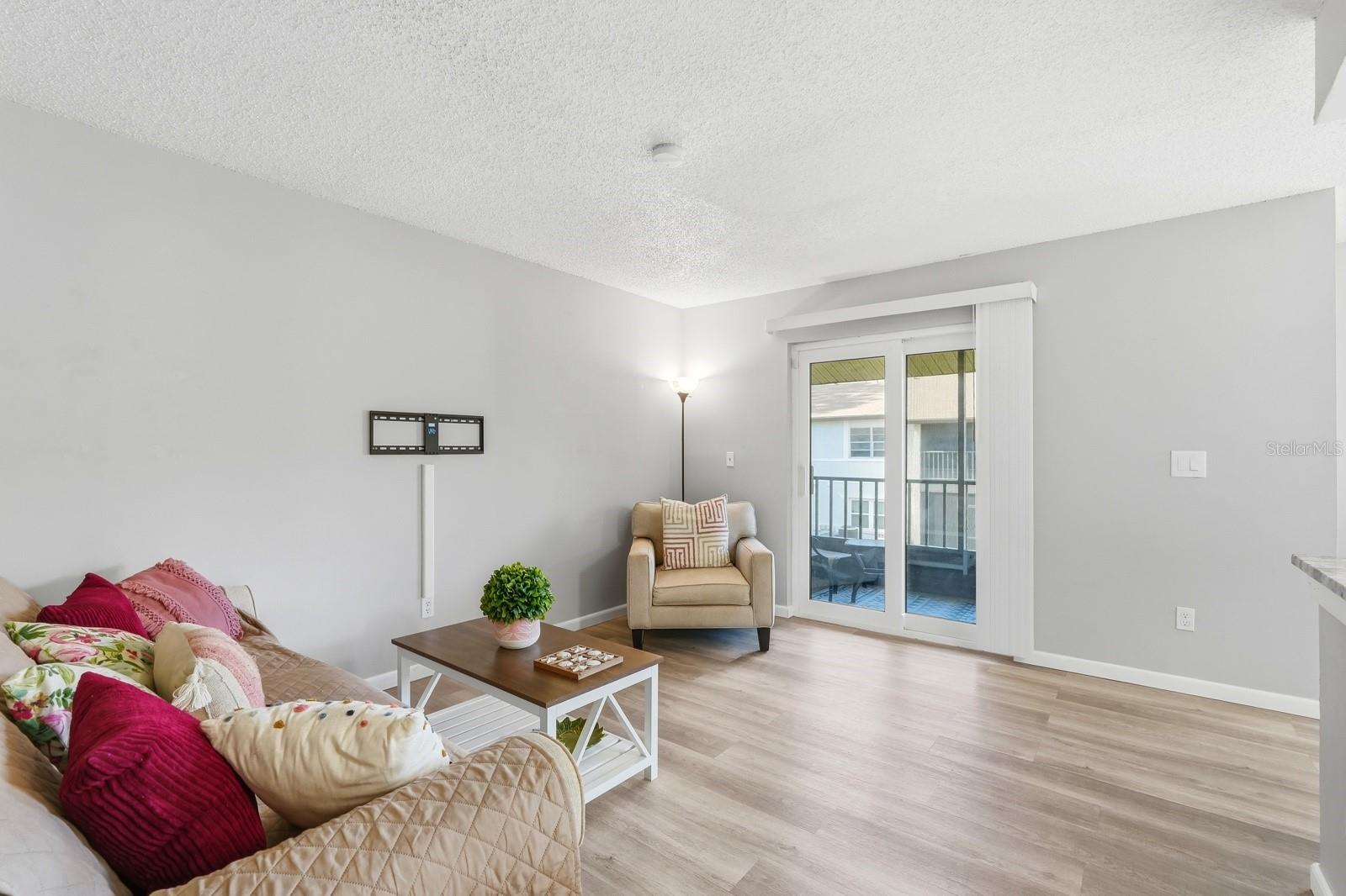 Image 5 of 34 For 415 Banana Cay Drive J