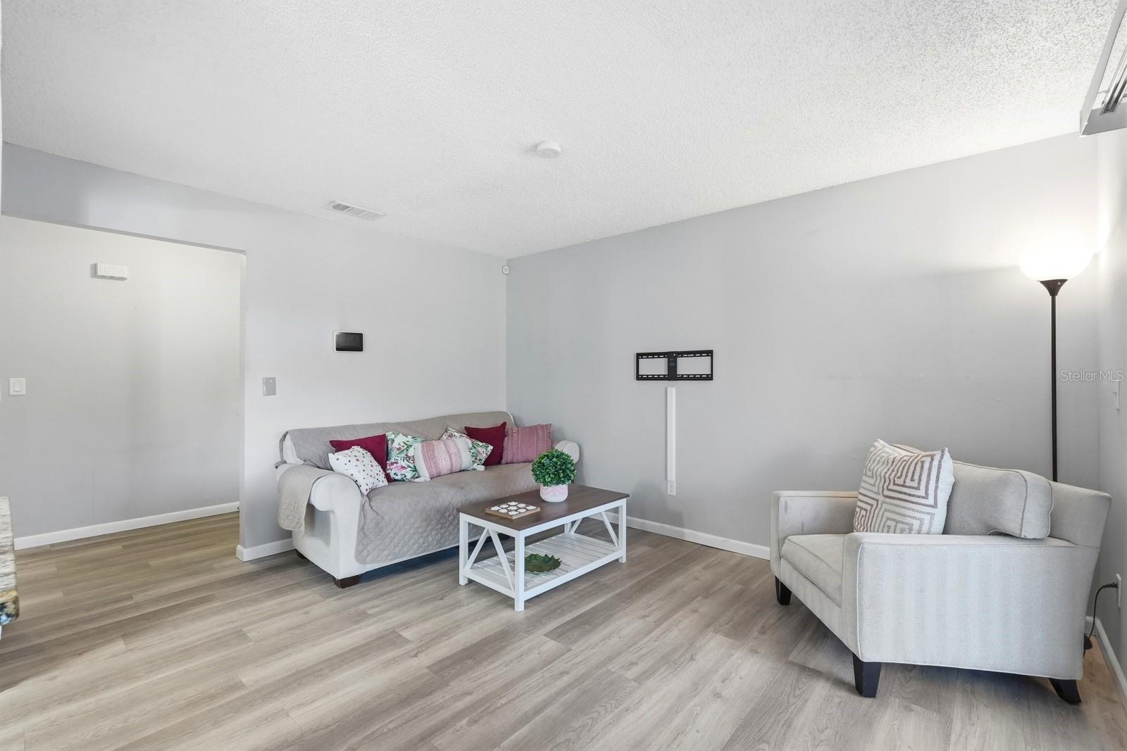 Image 6 of 34 For 415 Banana Cay Drive J