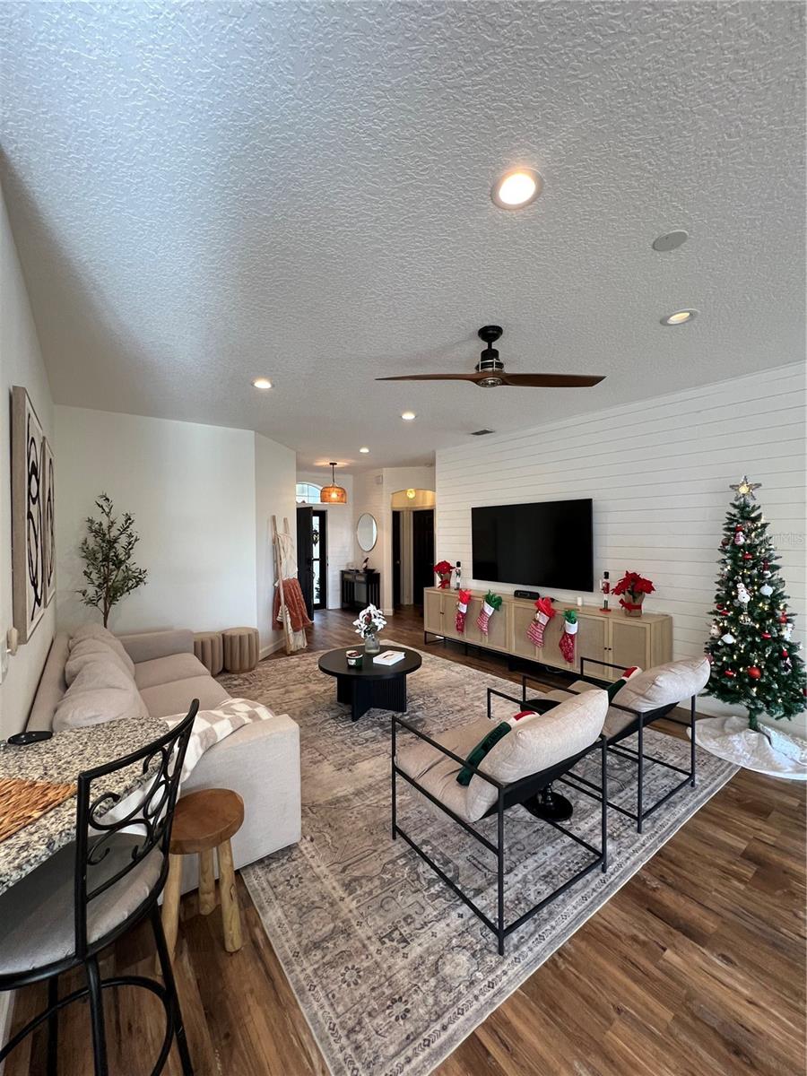 Image 10 of 26 For 221 Asterbrooke Drive