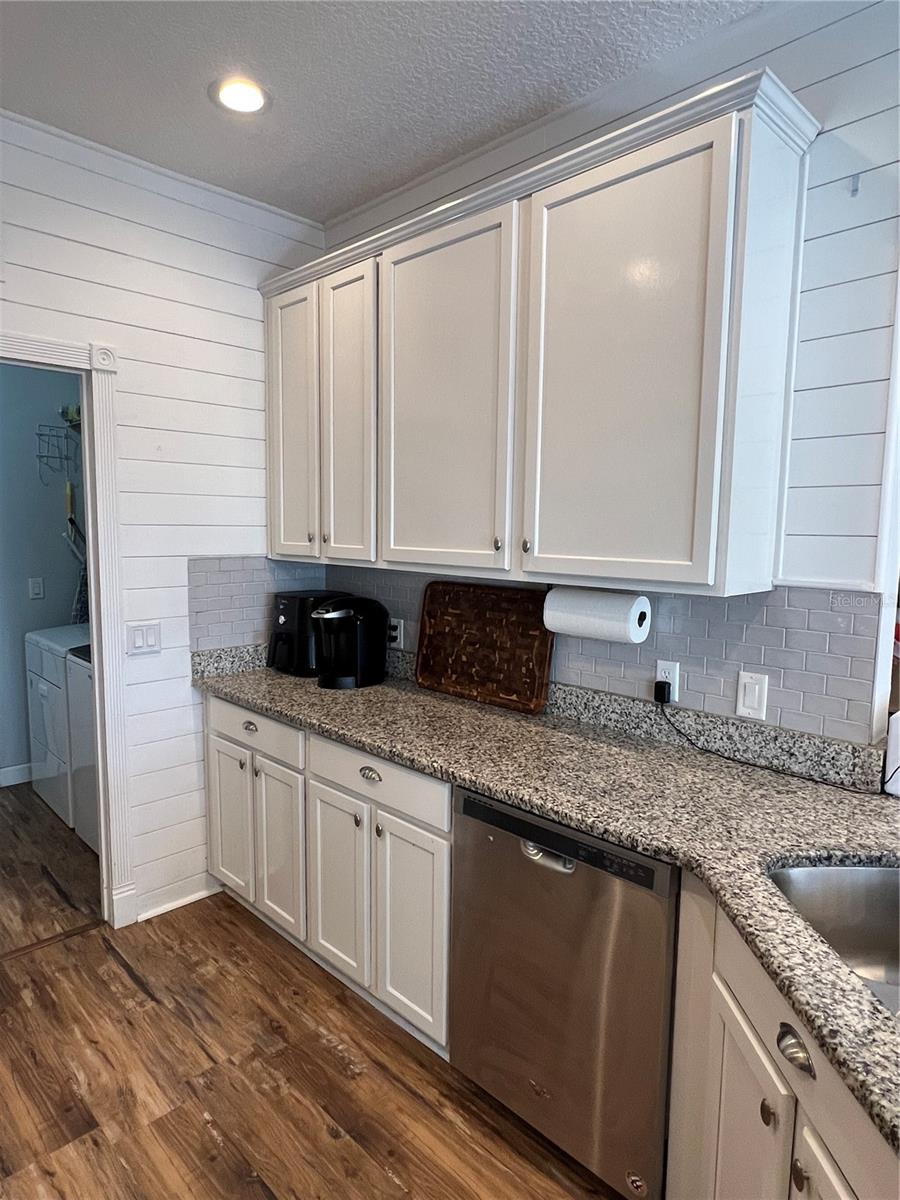 Image 16 of 26 For 221 Asterbrooke Drive