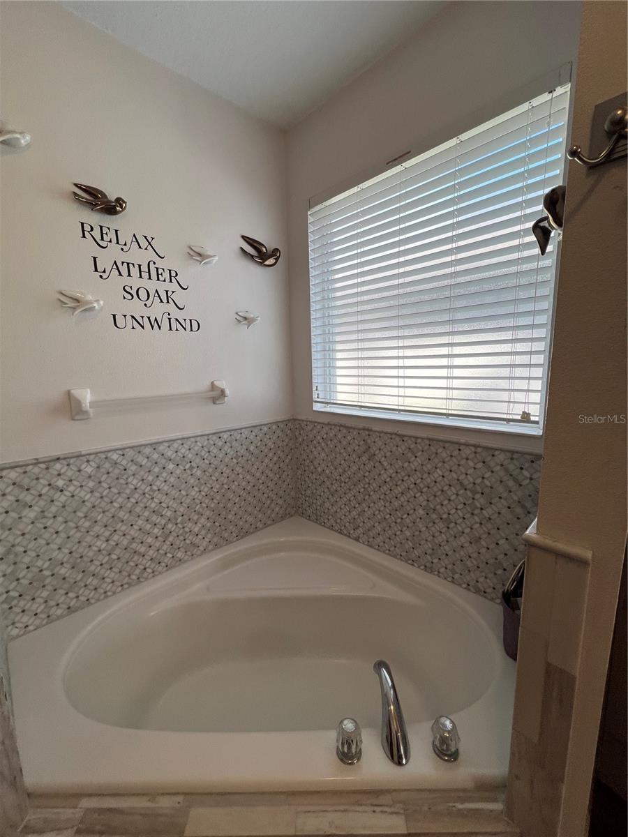 Image 24 of 26 For 221 Asterbrooke Drive