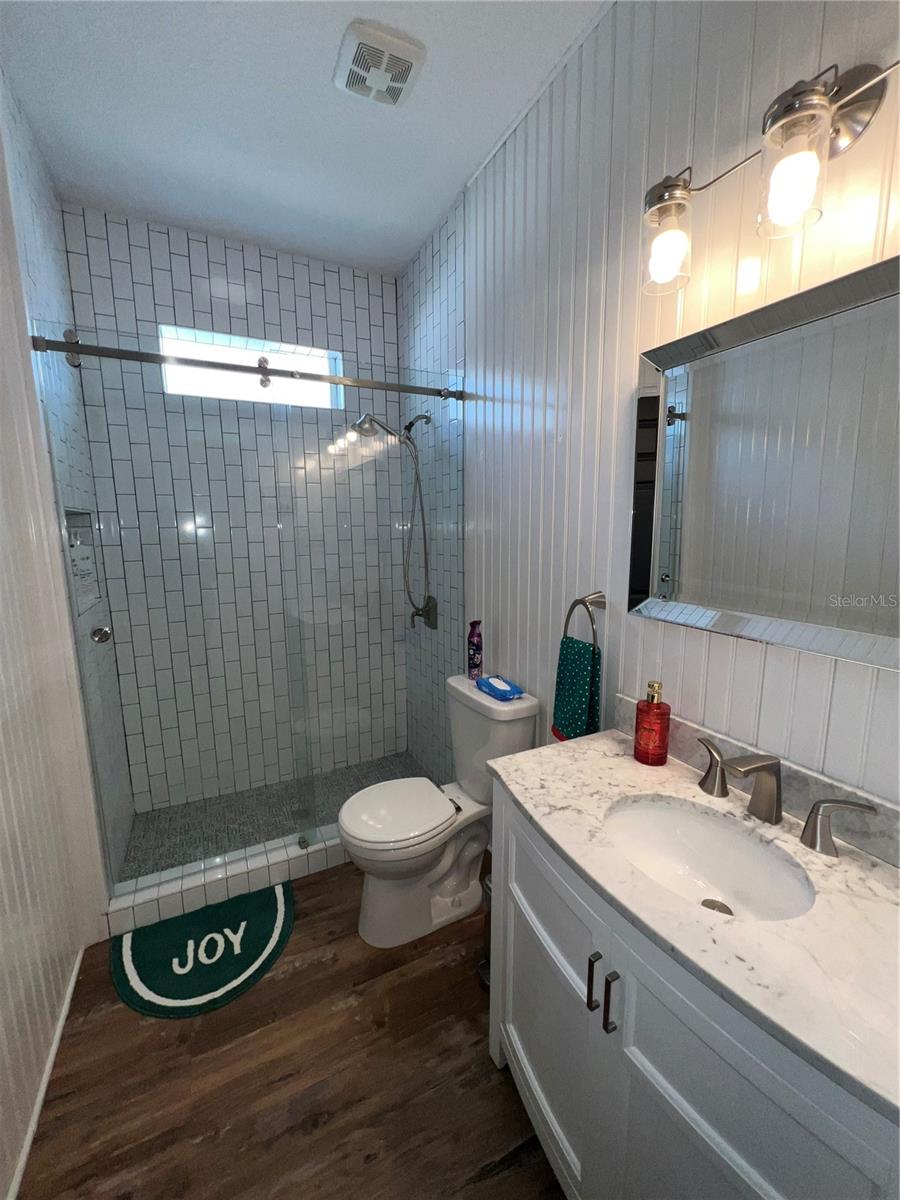 Image 7 of 26 For 221 Asterbrooke Drive